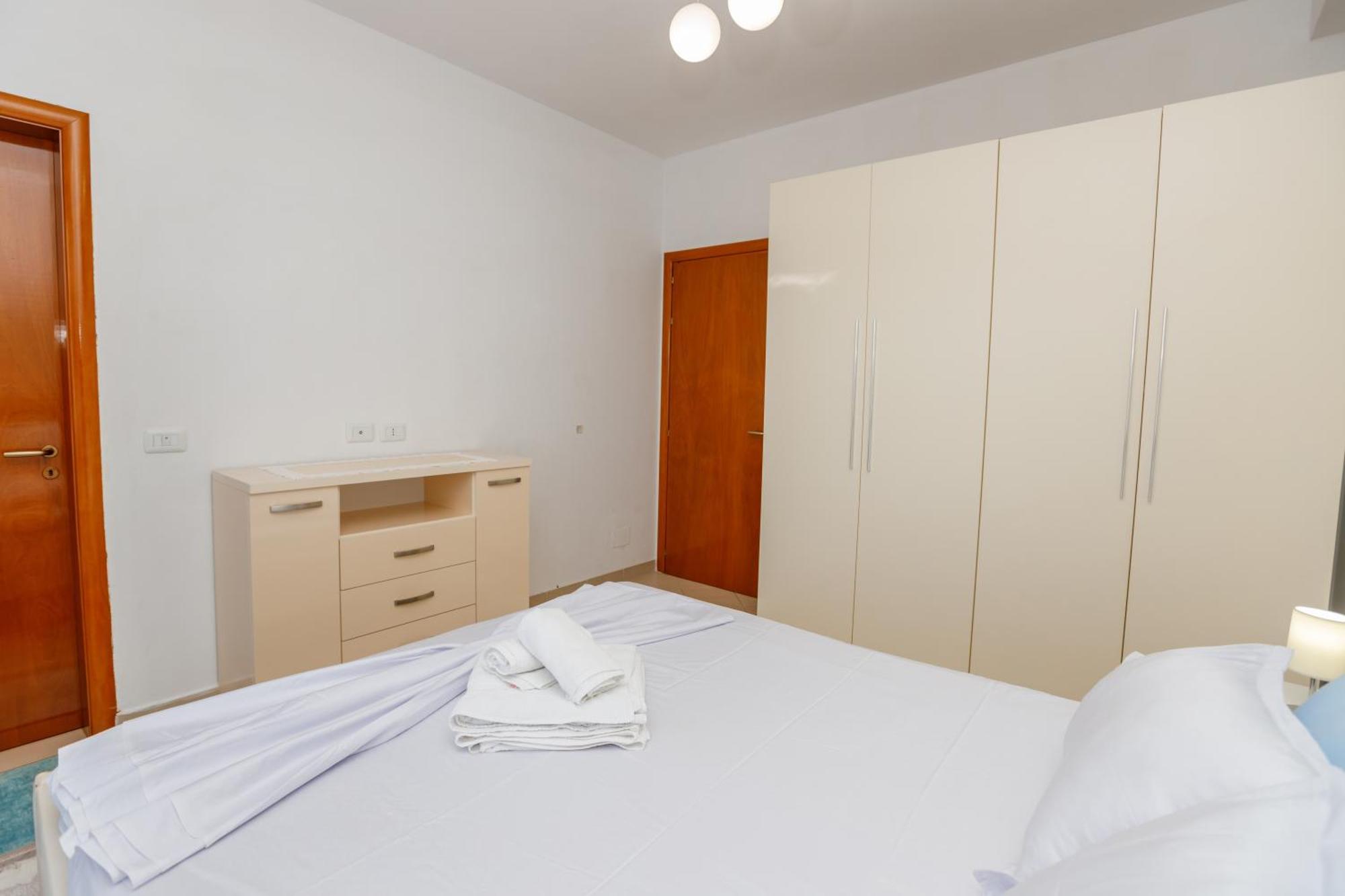 Agustin Apartament Vlora Bagian luar foto