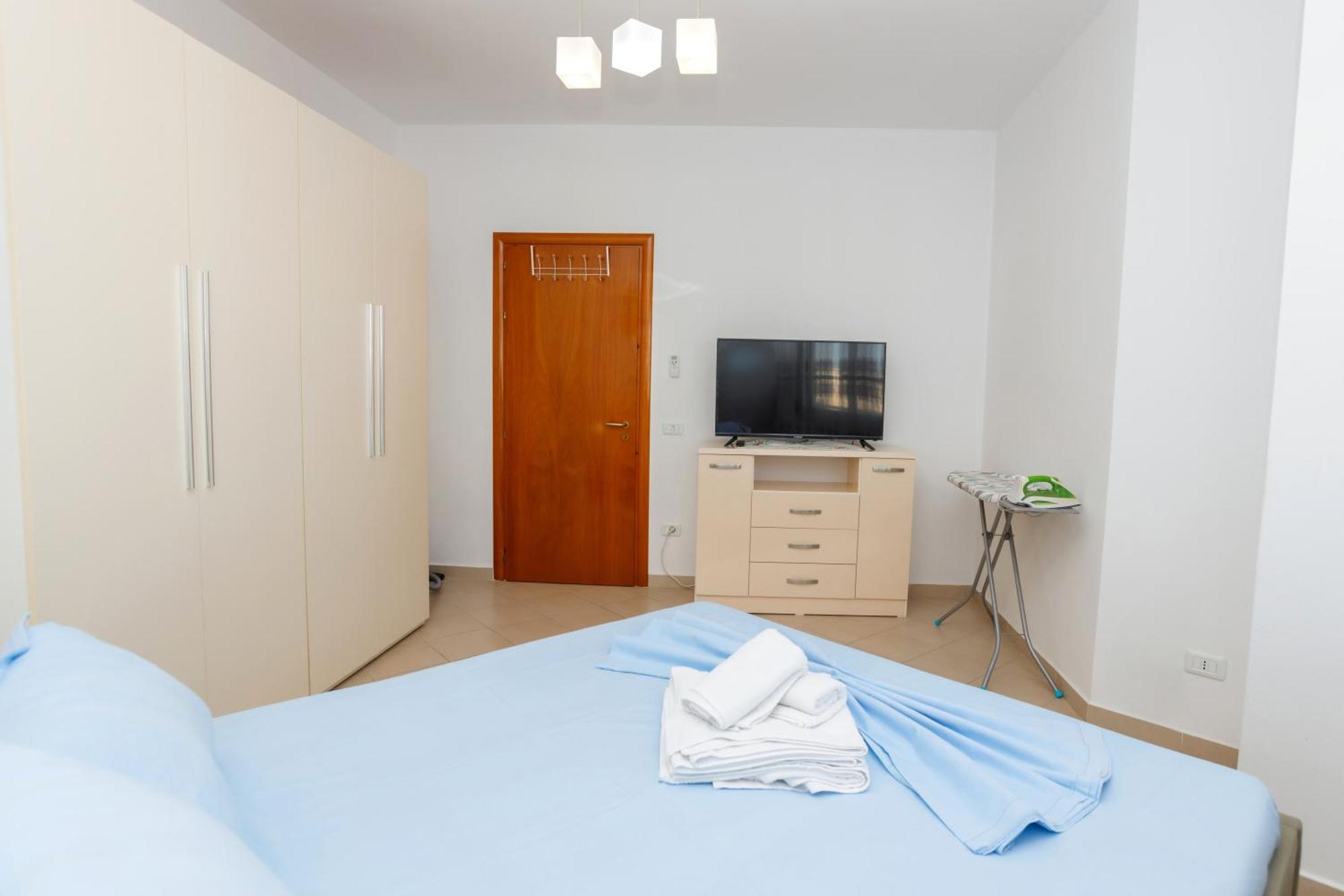 Agustin Apartament Vlora Bagian luar foto