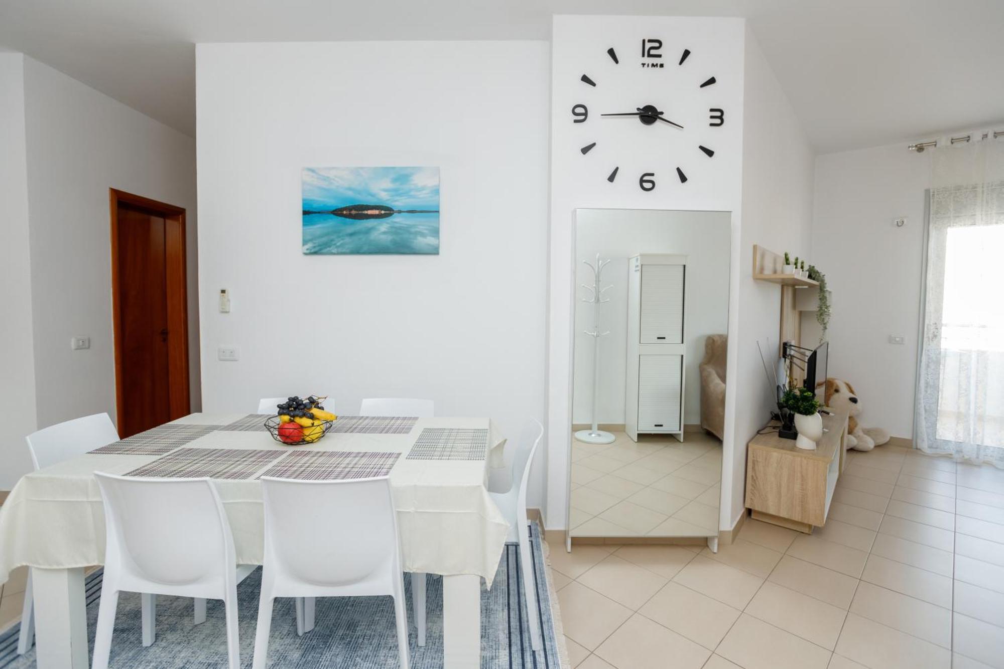 Agustin Apartament Vlora Bagian luar foto