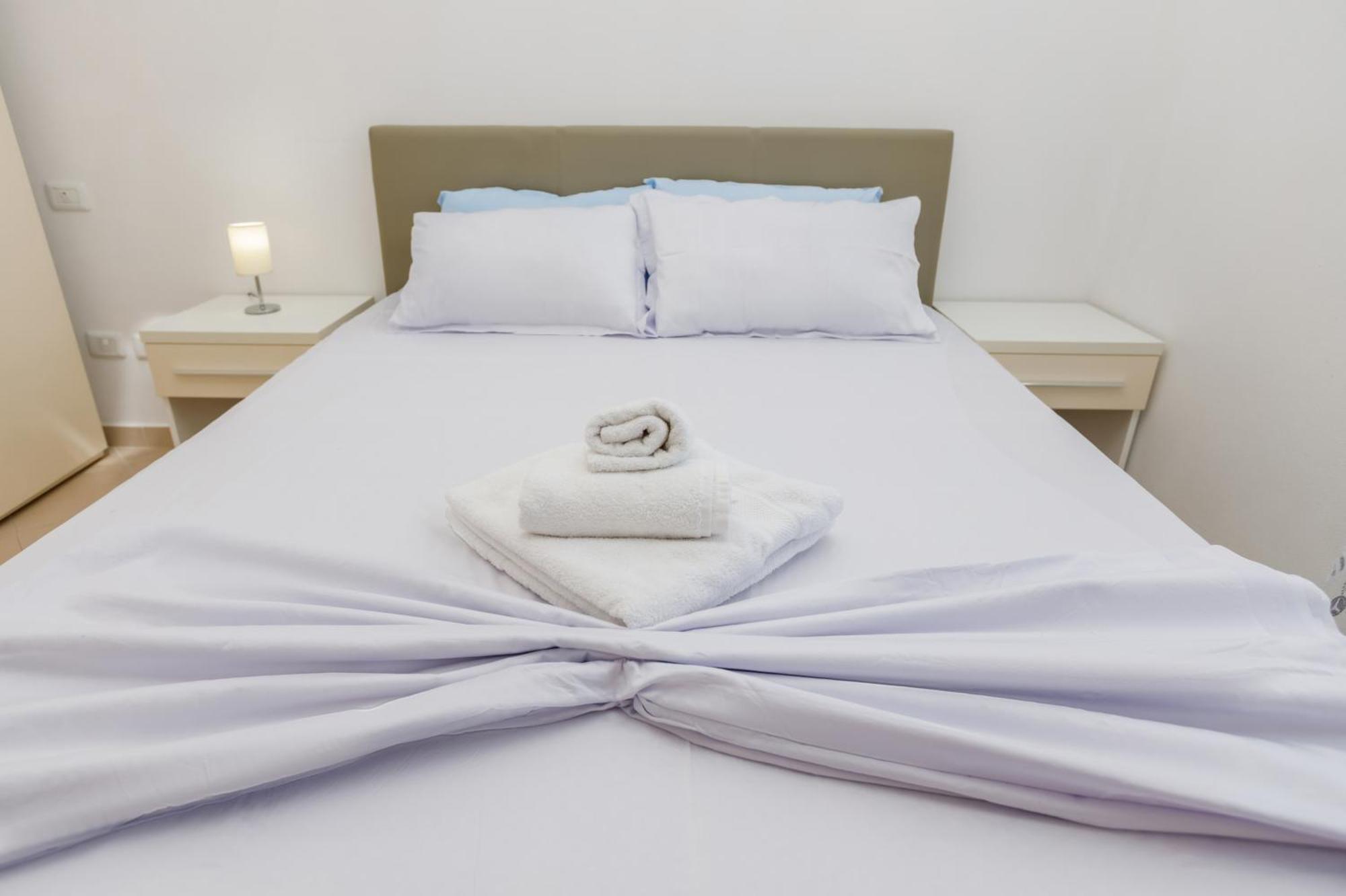 Agustin Apartament Vlora Bagian luar foto